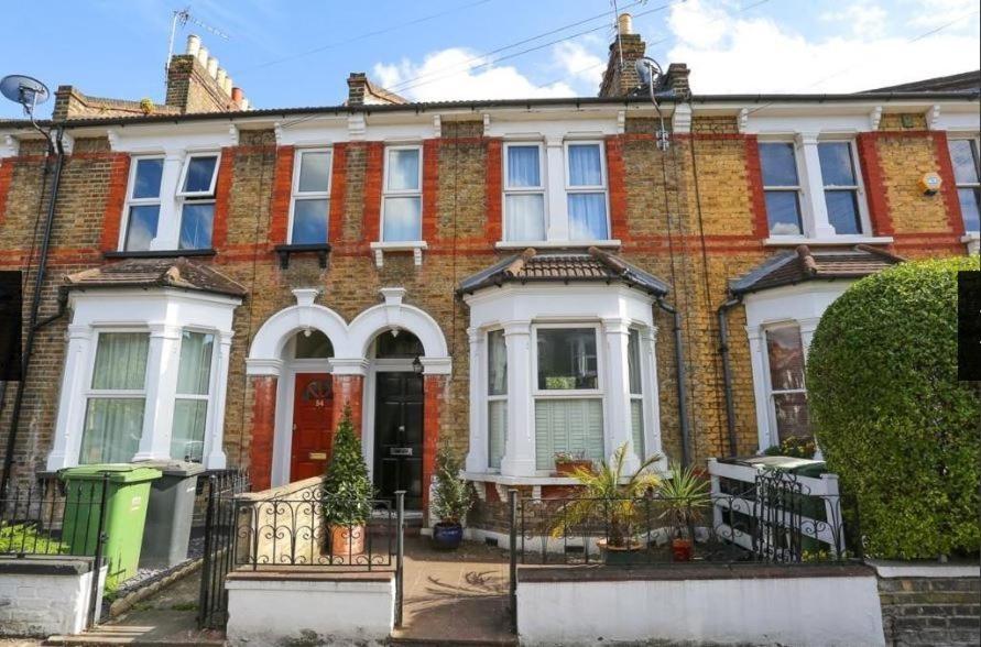 Апартаменты Peaceful London Retreat Экстерьер фото